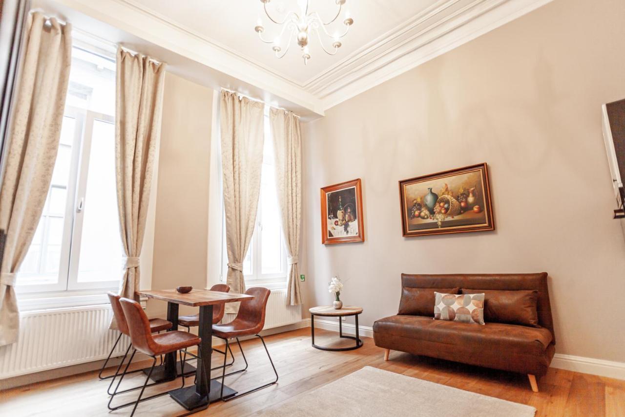 Luxury Suites Palace By Rikas Hotels Antwerp Exterior photo